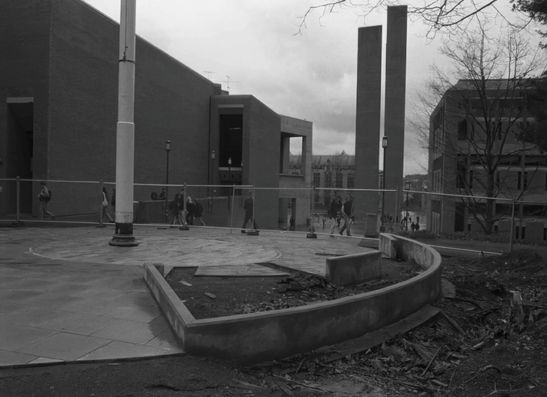 World War II memorial construction